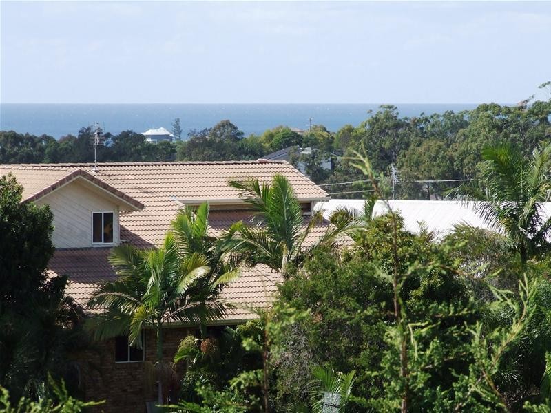 31 Bob Barnard Drive, Tugun QLD 4224