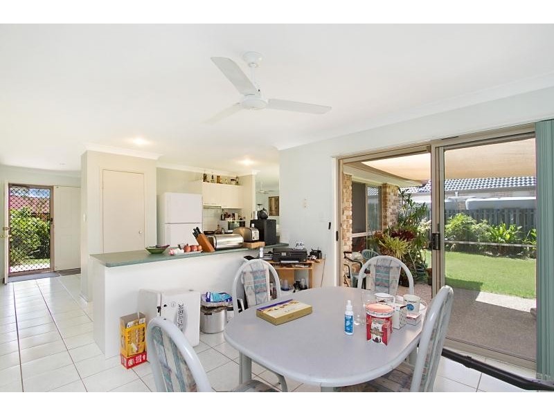 42 Tussock Crescent, Elanora QLD 4221