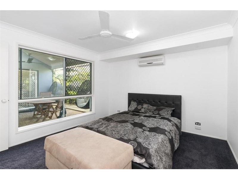 1/17 Peppertree Circuit, Robina QLD 4226