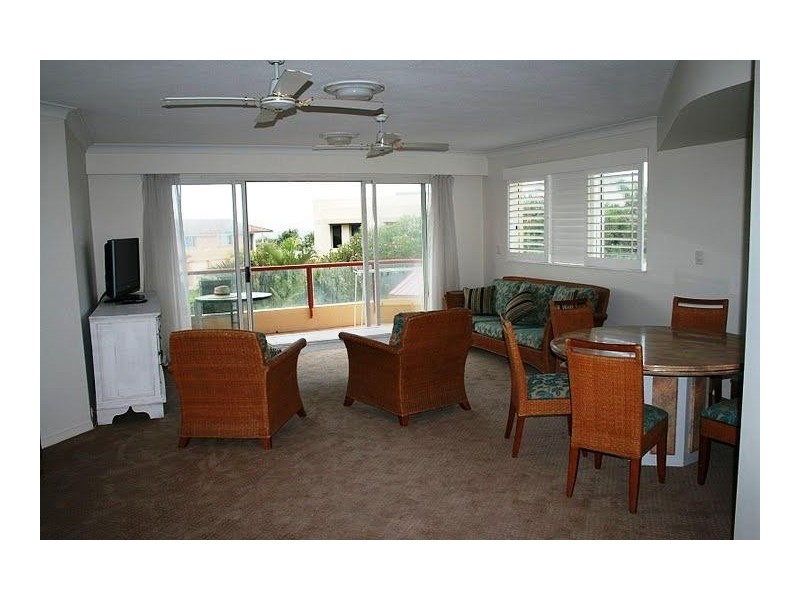 7/4 Twenty Fifth Avenue, Palm Beach QLD 4221