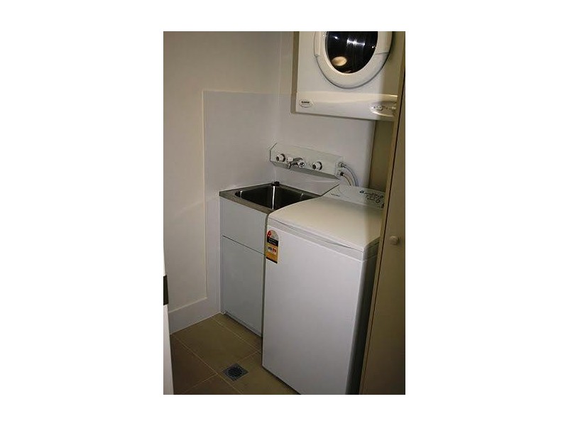 7/4 Twenty Fifth Avenue, Palm Beach QLD 4221