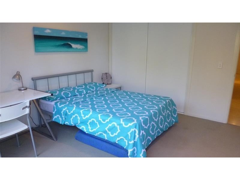 2/14 Tenth Avenue, Palm Beach QLD 4221