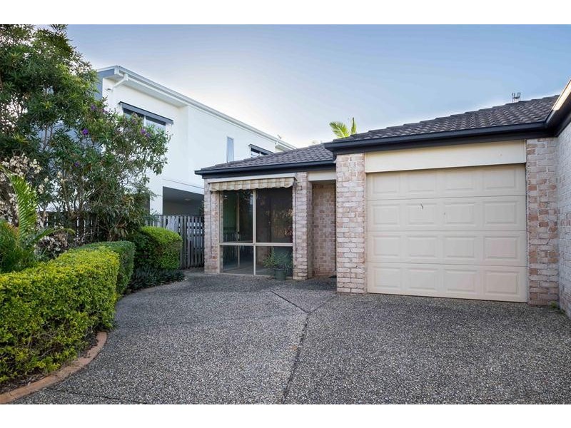 1/7 Luzon Parade, Palm Beach QLD 4221