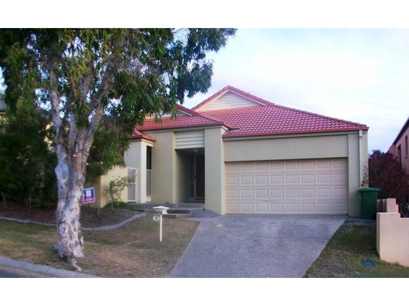 1 Mulgrave Crescent, Varsity Lakes QLD 4227