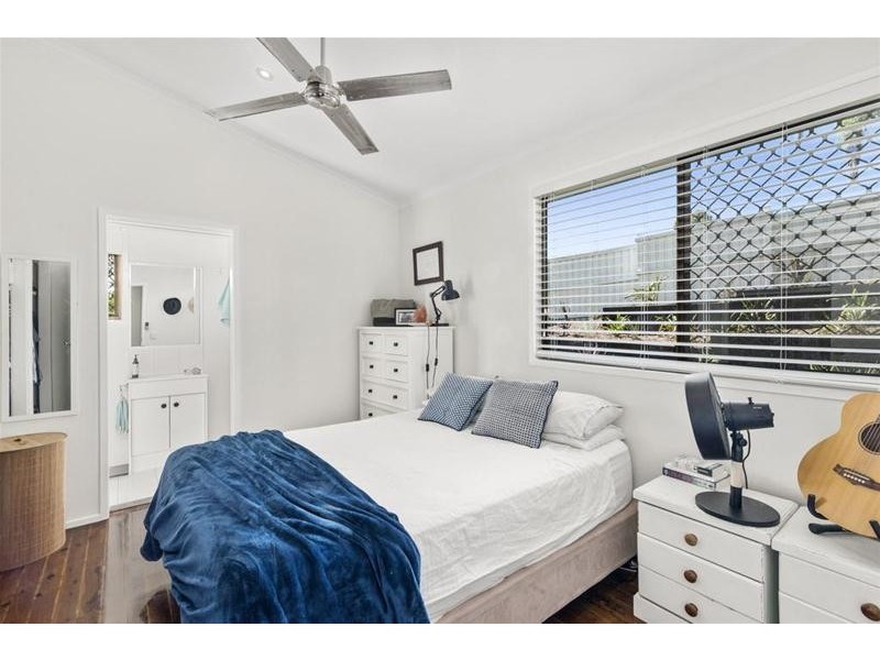 83 Avocado Street, Elanora QLD 4221