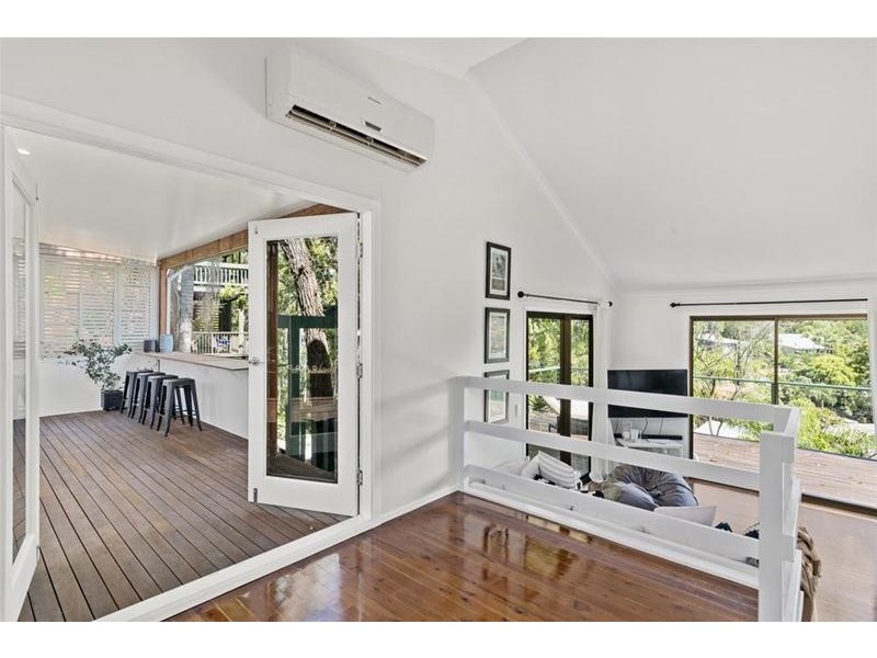 83 Avocado Street, Elanora QLD 4221