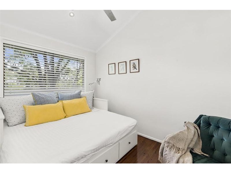 83 Avocado Street, Elanora QLD 4221