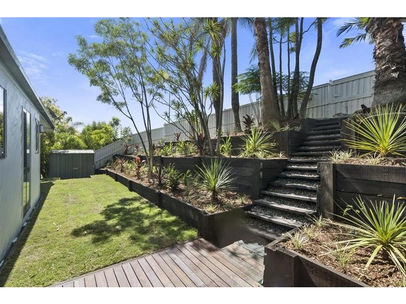 83 Avocado Street, Elanora QLD 4221