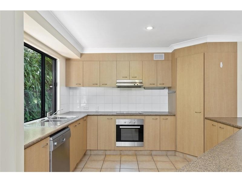 7/2 Karri Court, Burleigh Heads QLD 4220