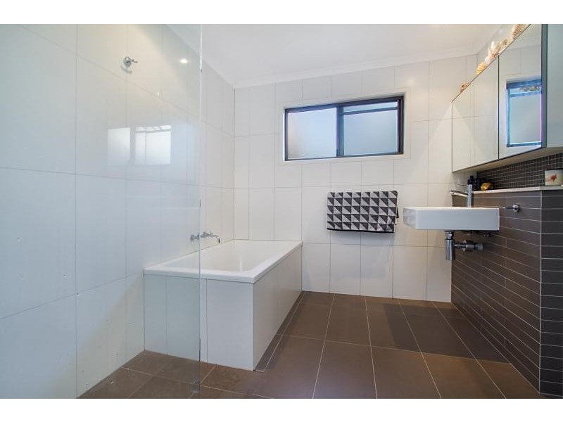 8/65 Mitchell Avenue, Currumbin QLD 4223