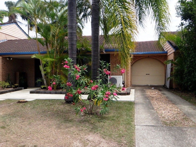 2/50 T. E. Peters Drive, Broadbeach Waters QLD 4218