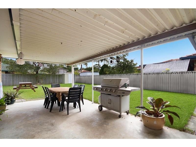 3 Satinwood Place, Palm Beach QLD 4221