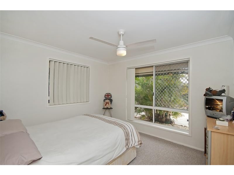 19 Pinon Close, Elanora QLD 4221