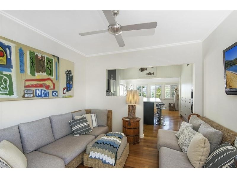 96 Pacific Parade, Bilinga QLD 4225