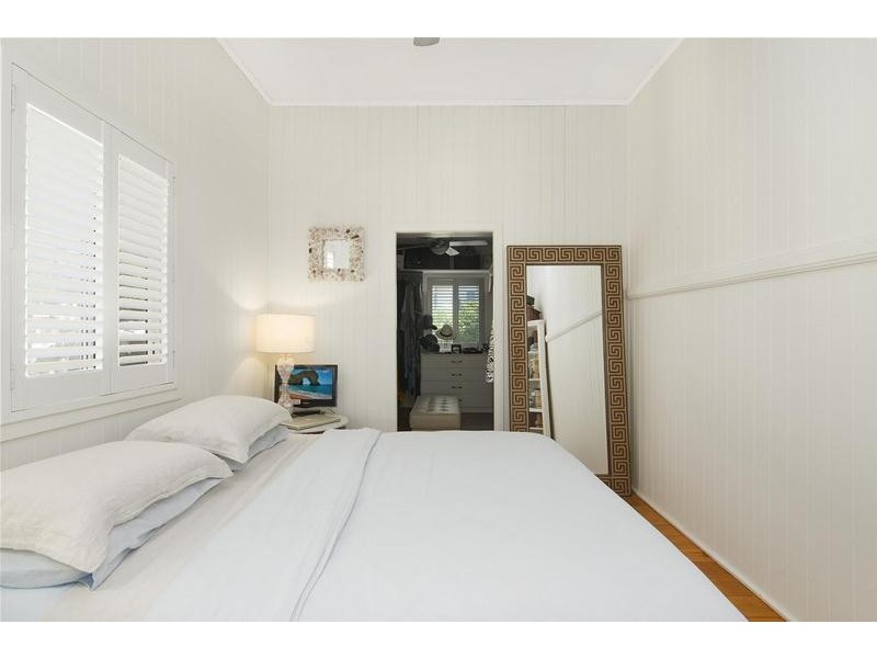 96 Pacific Parade, Bilinga QLD 4225