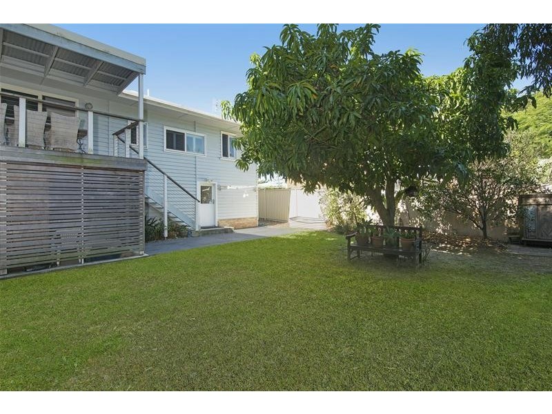 96 Pacific Parade, Bilinga QLD 4225