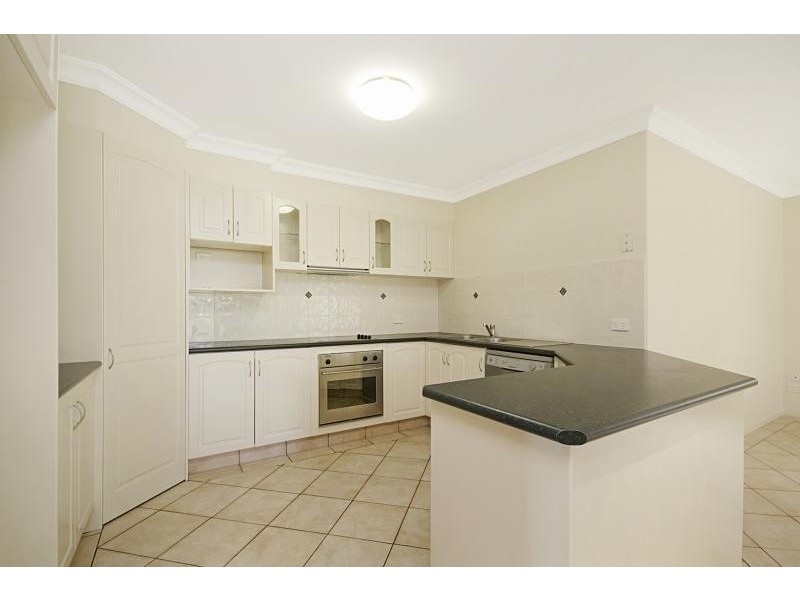2 Callistris Court, Elanora QLD 4221