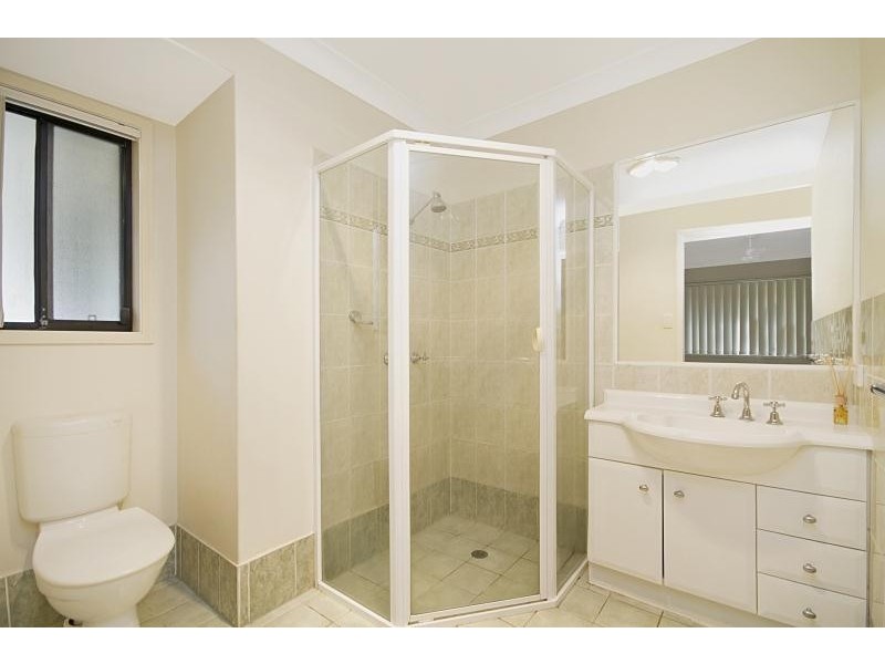 2 Callistris Court, Elanora QLD 4221