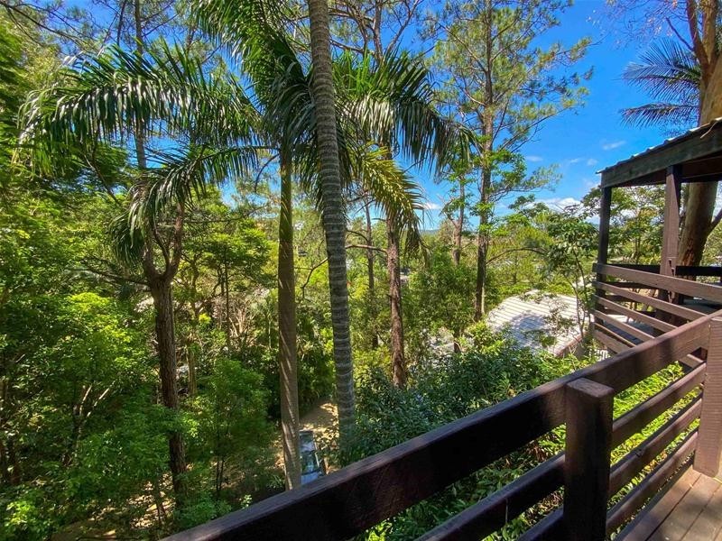 10 Tammin Place, Elanora QLD 4221