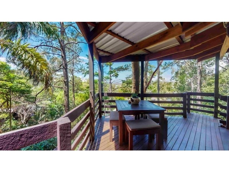 10 Tammin Place, Elanora QLD 4221