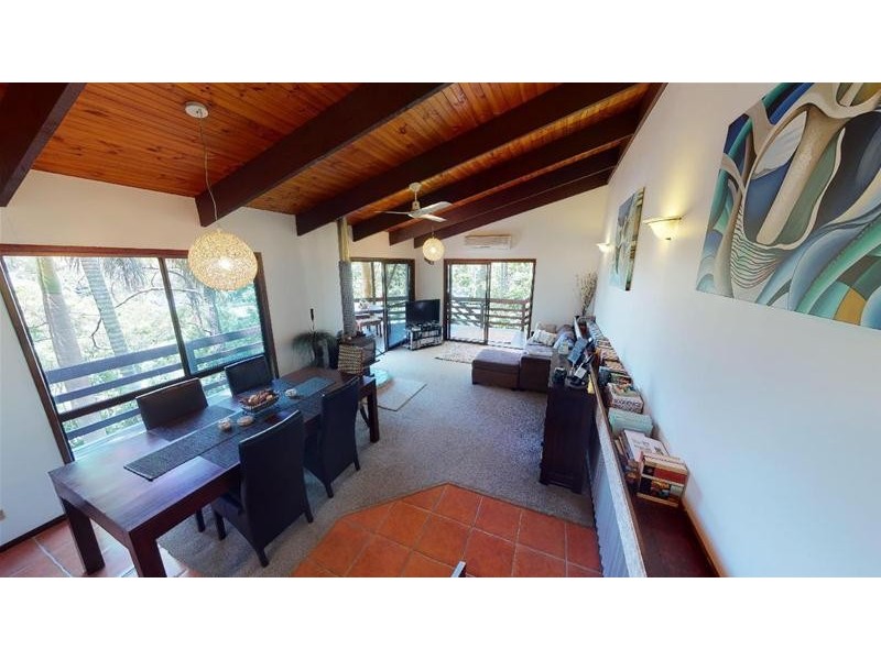 10 Tammin Place, Elanora QLD 4221