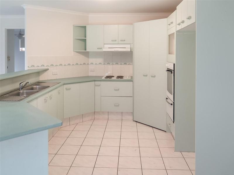 38 Rees Court, Elanora QLD 4221