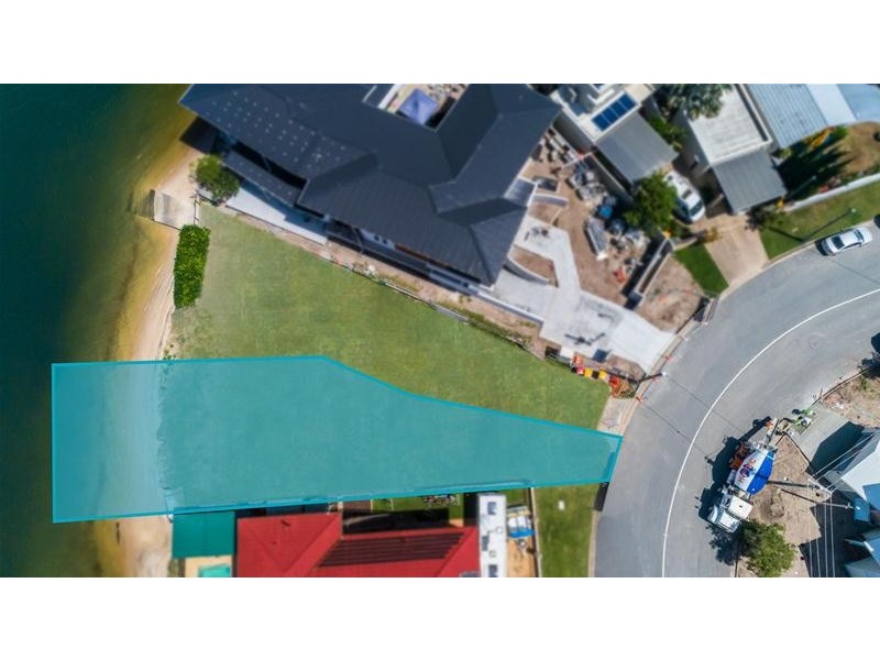 1/90 Parnki Parade, Palm Beach QLD 4221