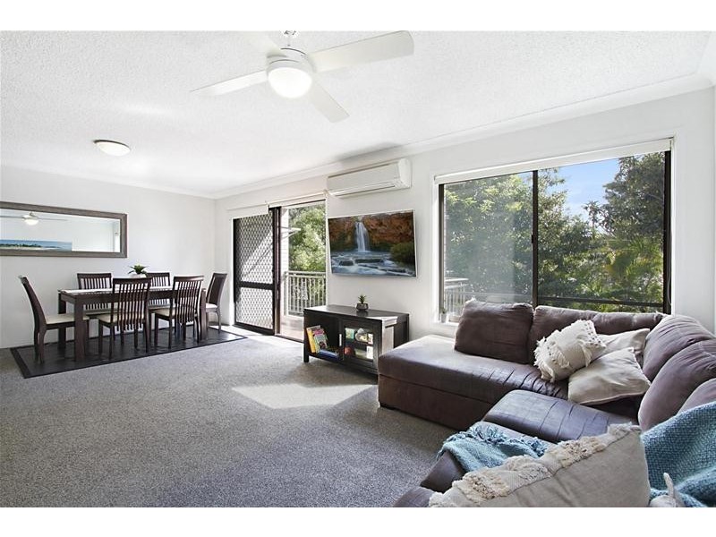 2/27 Hooper  Drive, Currumbin QLD 4223