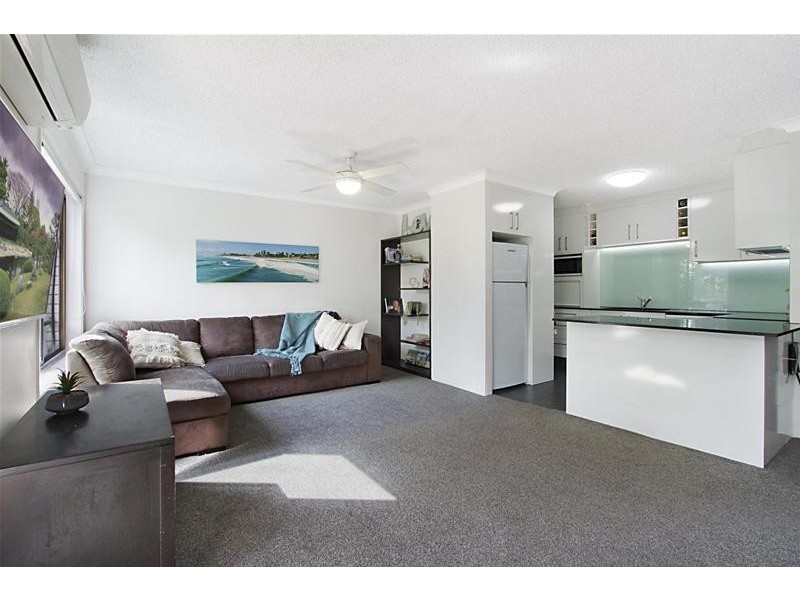 2/27 Hooper  Drive, Currumbin QLD 4223