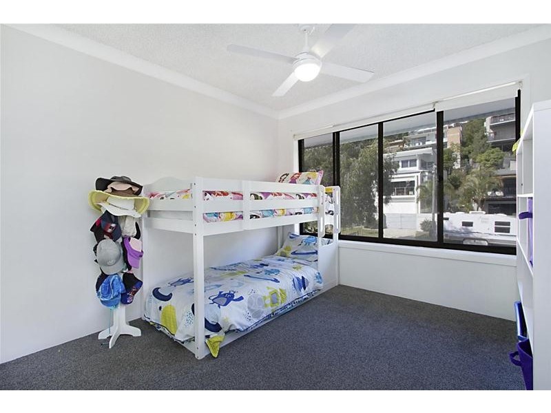 2/27 Hooper  Drive, Currumbin QLD 4223