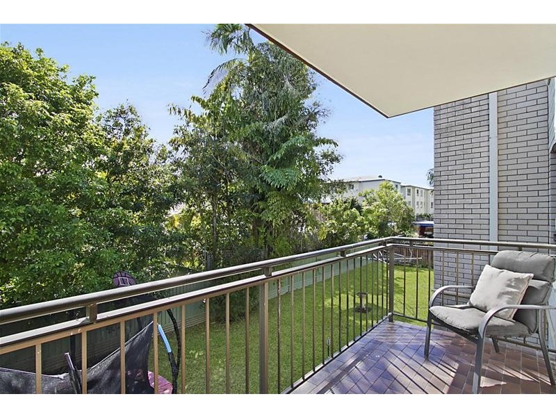 2/27 Hooper  Drive, Currumbin QLD 4223