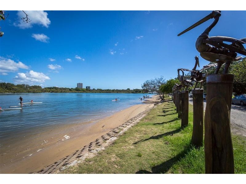 2/27 Hooper  Drive, Currumbin QLD 4223