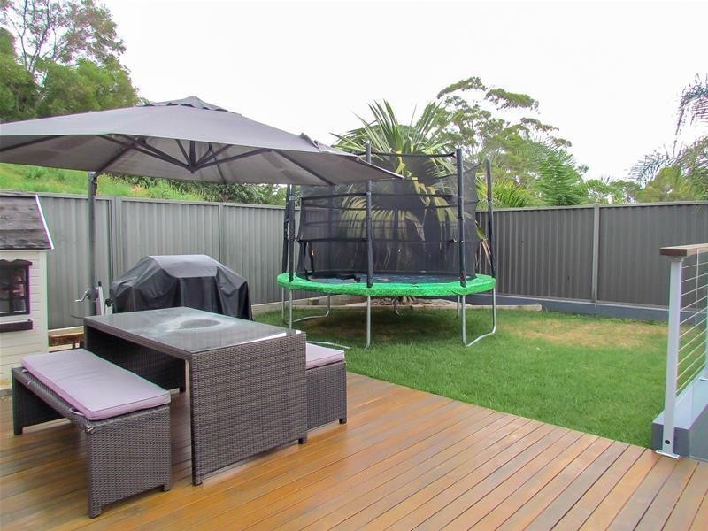 8 Alpha  Avenue, Currumbin QLD 4223