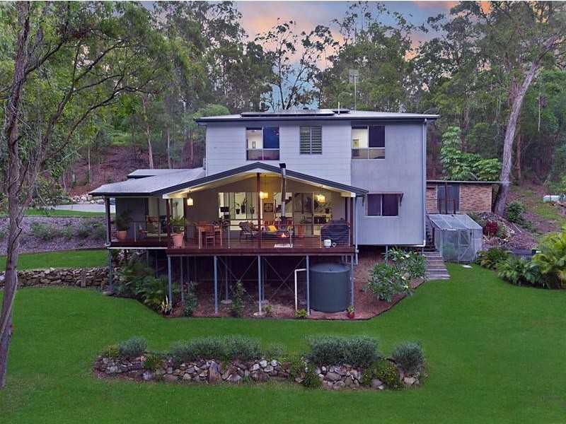 2 Tyalla Court, Tallebudgera QLD 4228