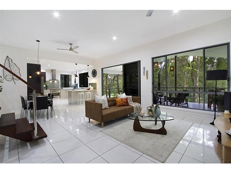 2 Tyalla Court, Tallebudgera QLD 4228