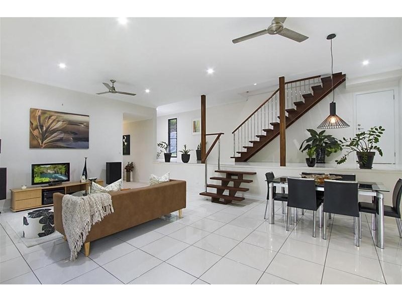 2 Tyalla Court, Tallebudgera QLD 4228