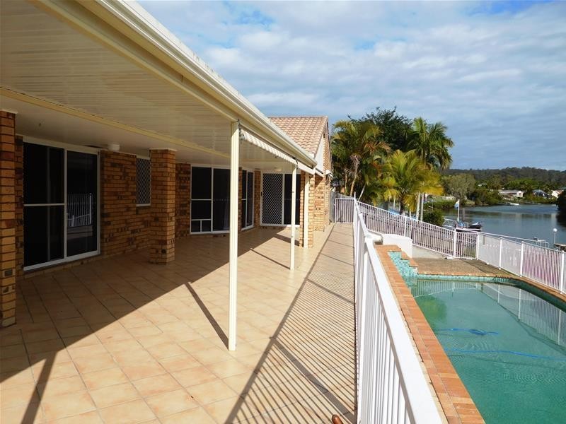 238 Nineteenth Avenue, Elanora QLD 4221