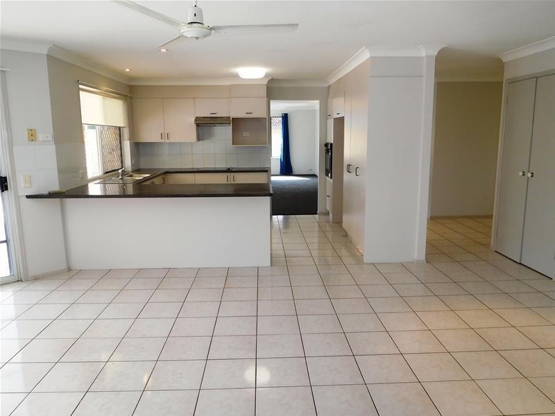 238 Nineteenth Avenue, Elanora QLD 4221