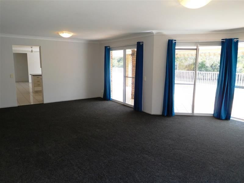 238 Nineteenth Avenue, Elanora QLD 4221