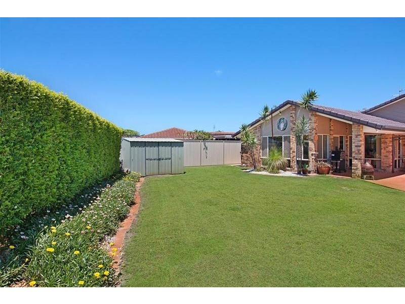 10 Blackbean Court, Elanora QLD 4221