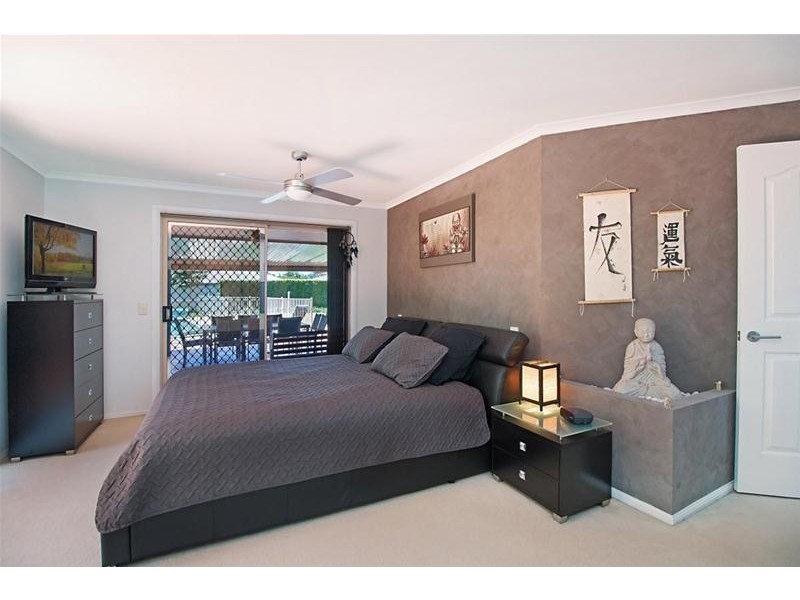 10 Blackbean Court, Elanora QLD 4221