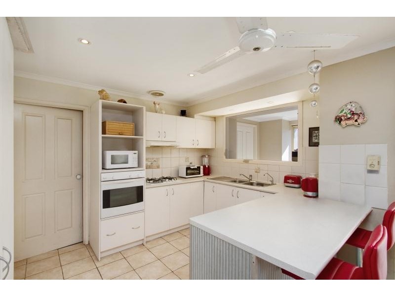 11 Headsail Court, Currumbin Waters QLD 4223