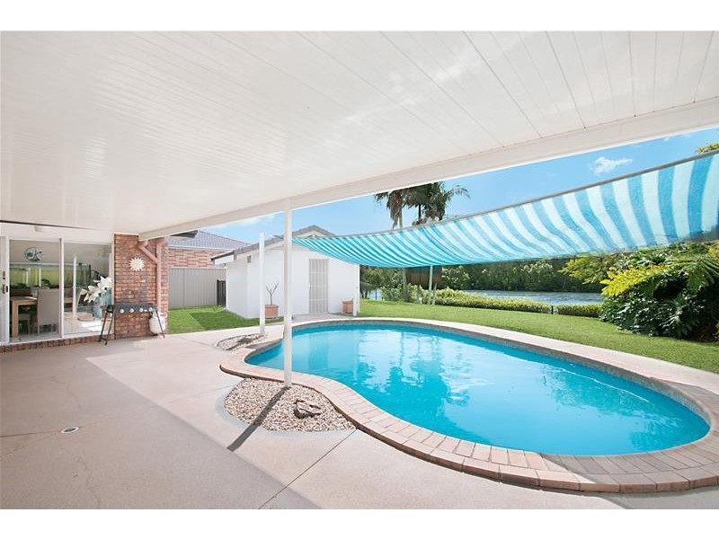 184 Nineteenth Avenue, Elanora QLD 4221