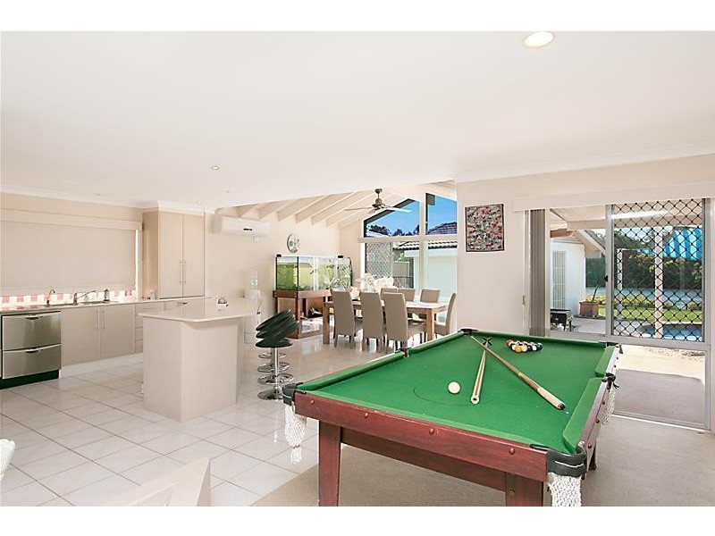 184 Nineteenth Avenue, Elanora QLD 4221