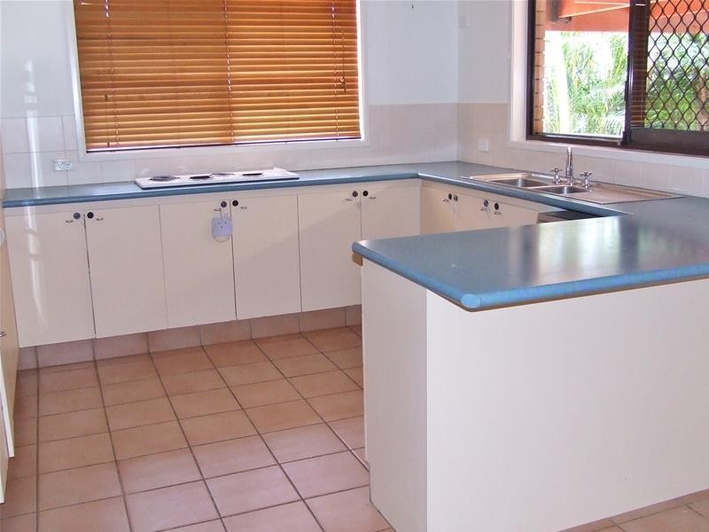 21 Japonica Drive, Palm Beach QLD 4221