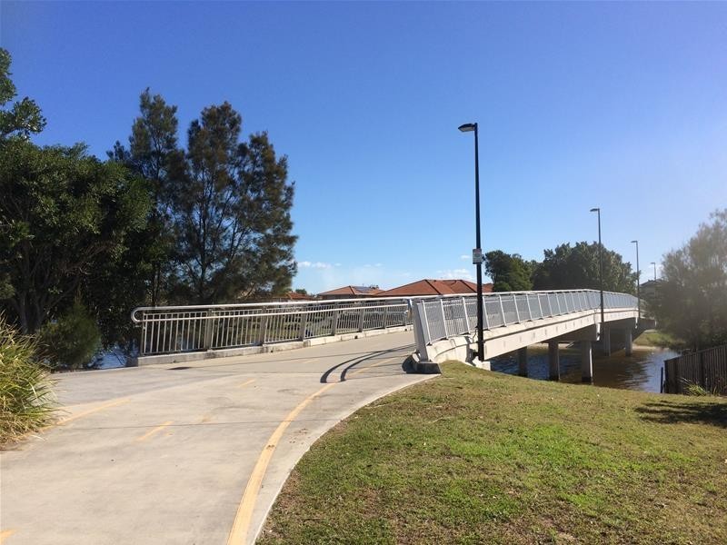 1/68 Galeen Drive, Burleigh Waters QLD 4220