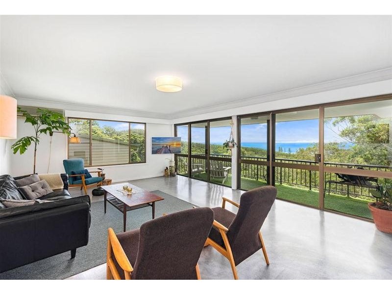 5 Lansell  Avenue, Currumbin QLD 4223