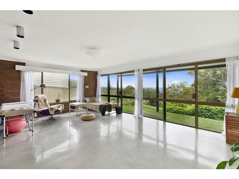 5 Lansell  Avenue, Currumbin QLD 4223