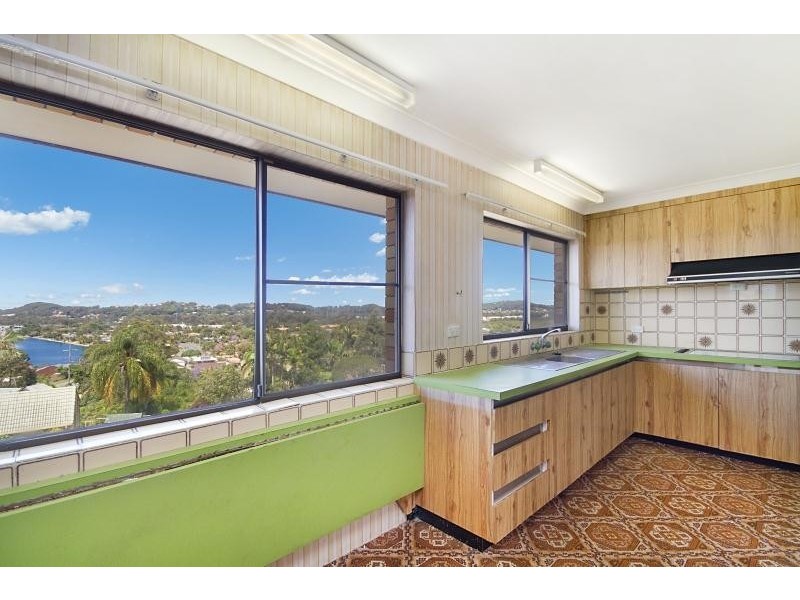 34 Larentia Street, Currumbin Waters QLD 4223