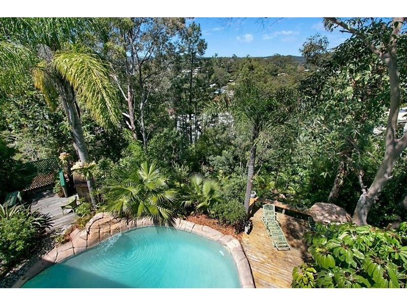 21 Attadale Court, Elanora QLD 4221